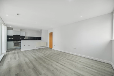 Erebus Drive, Woolwich - SE28 view 18
