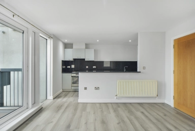 Erebus Drive, Woolwich - SE28 view 10