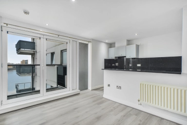 Erebus Drive, Woolwich - SE28 view 19