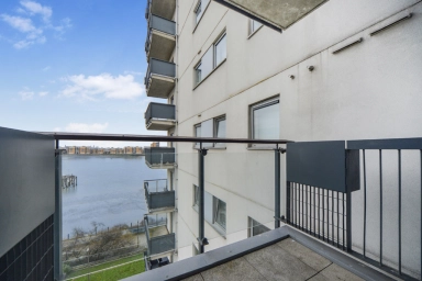Erebus Drive, Woolwich - SE28 view 22