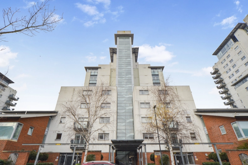 2 bedrooms apartments/flats for sale in Erebus Drive, Woolwich - SE28 view 17