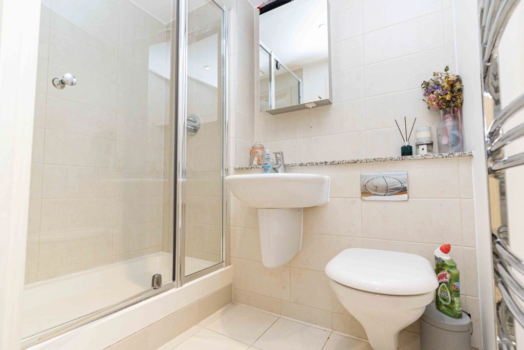 2 bedrooms apartments/flats for sale in Argyll Road, Royal Arsenal - SE18 view 13