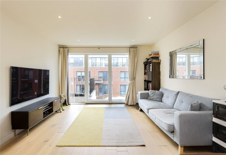 2 bedrooms apartments/flats to sale in Thunderer Walk, Woolwich-image 2