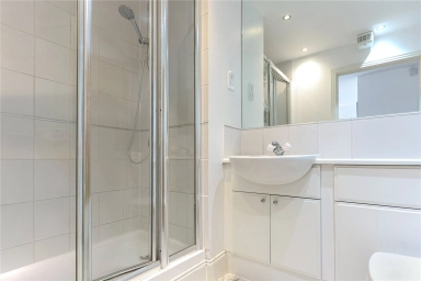Erebus Drive, Woolwich SE28 image 8