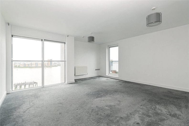 2 bedrooms apartments/flats to sale in Erebus Drive, Woolwich-image 2