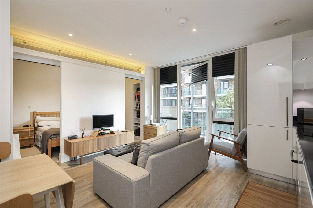 1 bedroom apartments/flats for sale in Victory Parade, Plumstead Road, Woolwich - SE18 view 9