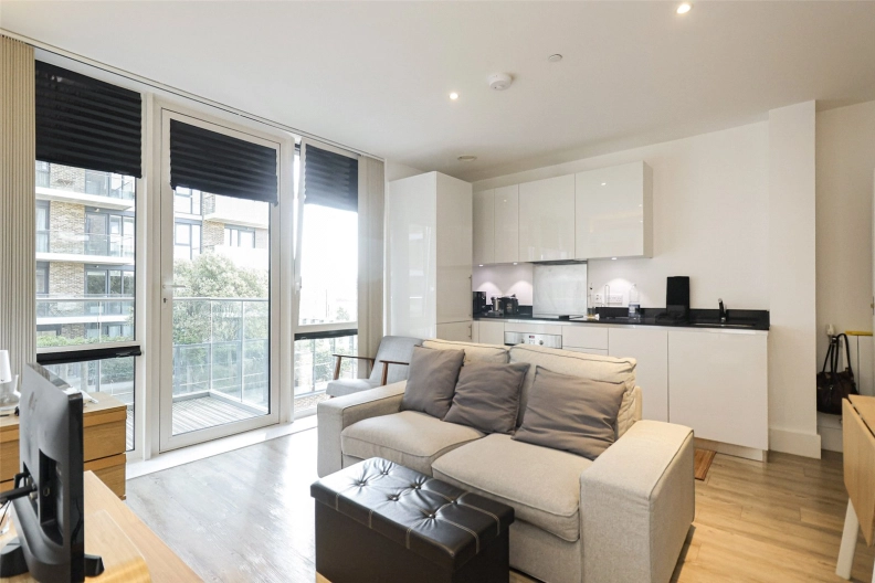1 bedroom apartments/flats to sale in Elri  Victory Parade, Plumstead Road, Woolwich-image 2