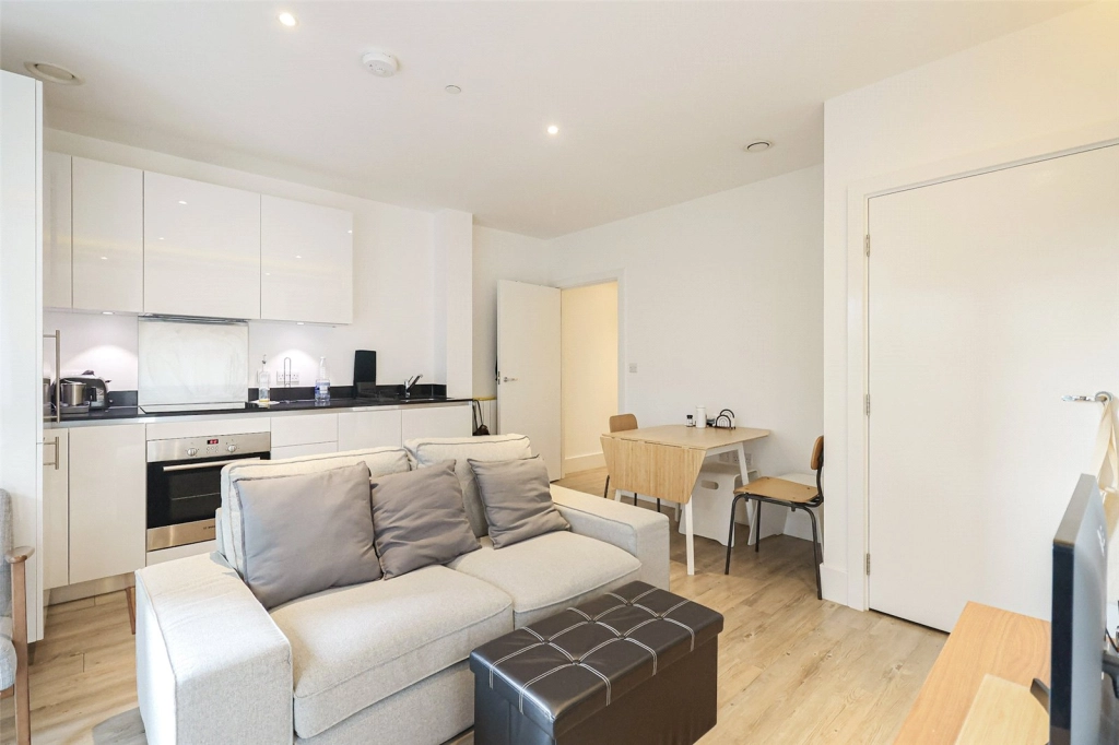 1 bedroom apartments/flats for sale in Victory Parade, Plumstead Road, Woolwich - SE18 view 8