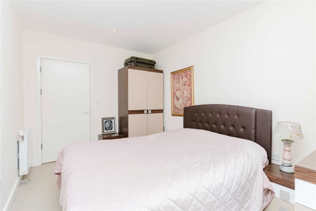 2 bedrooms apartments/flats for sale in Duke of Wellington Avenue, Royal Arsenal - SE18 view 17