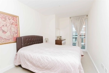 Duke of Wellington Avenue, Royal Arsenal - SE18 view 6