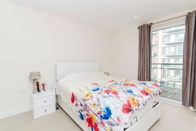 Duke of Wellington Avenue, Royal Arsenal - SE18 view 4