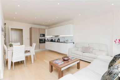 Duke of Wellington Avenue, Royal Arsenal - SE18 view 3