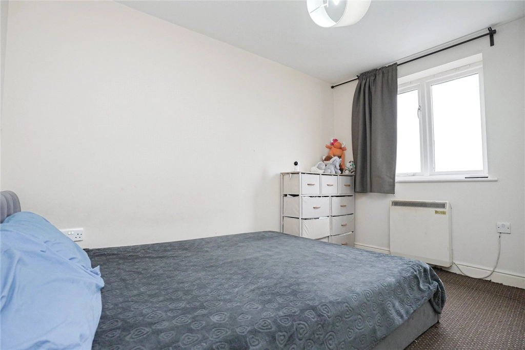 2 bedrooms apartments/flats for sale in Rush Grove Street, Woolwich - SE18 view 5