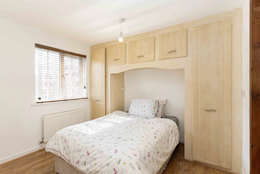 3 bedrooms houses for sale in Kentlea Road, Woolwich - SE28 view 18