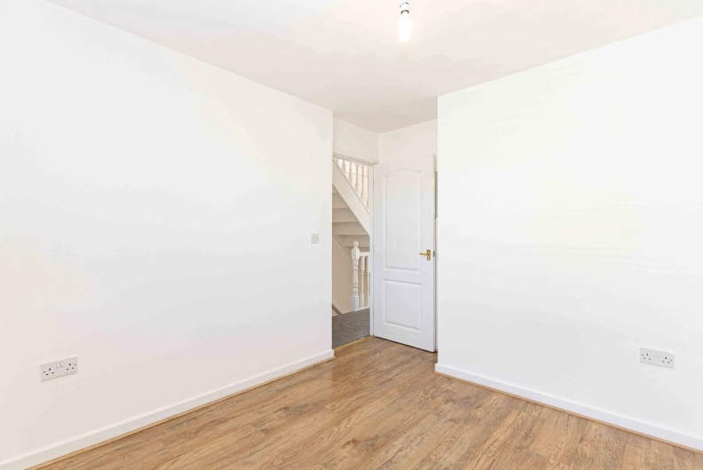 3 bedrooms houses to sale in Kentlea Road, Woolwich-image 27