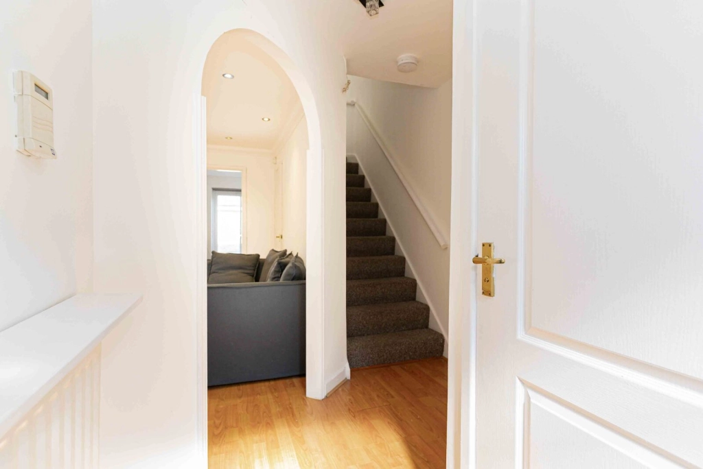 3 bedrooms houses for sale in Kentlea Road, Woolwich - SE28 view 11