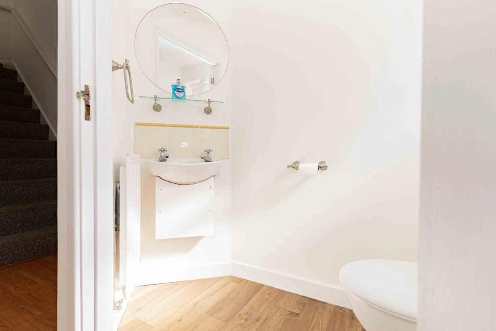 3 bedrooms houses for sale in Kentlea Road, Woolwich - SE28 view 13