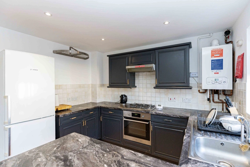 3 bedrooms houses for sale in Kentlea Road, Woolwich - SE28 view 12