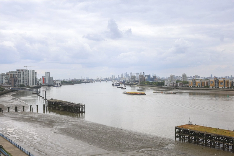 2 bedrooms apartments/flats to sale in Erebus Drive, Royal Arsenal-image 4