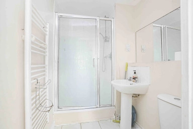 Tideslea Path, Woolwich - SE28 view 16