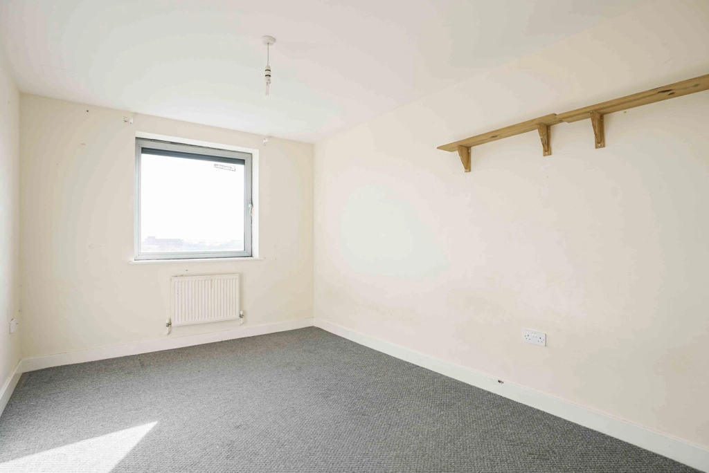 2 bedrooms apartments/flats for sale in Tideslea Path, Woolwich - SE28 view 5