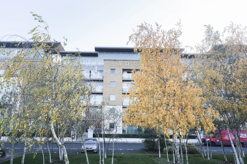2 bedrooms apartments/flats to sale in Argyll Road, London-image 11