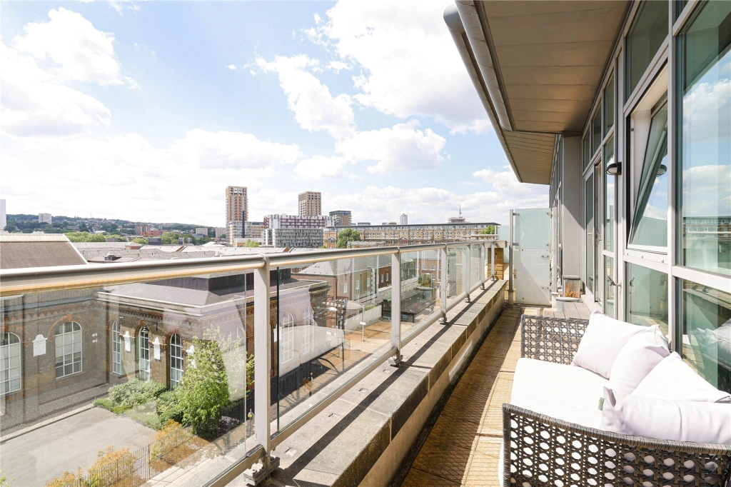 2 bedrooms apartments/flats for sale in Argyll Road, Woolwich - SE18 view 7