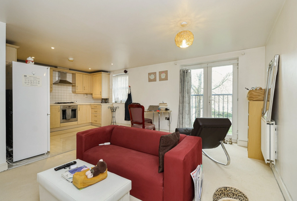 2 bedrooms apartments/flats for sale in Allenby Road, Woolwich - SE28 view 3