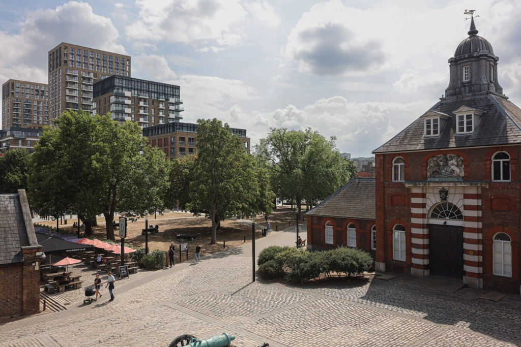 3 bedrooms apartments/flats for sale in Thunderer Walk, Woolwich - SE18 view 13