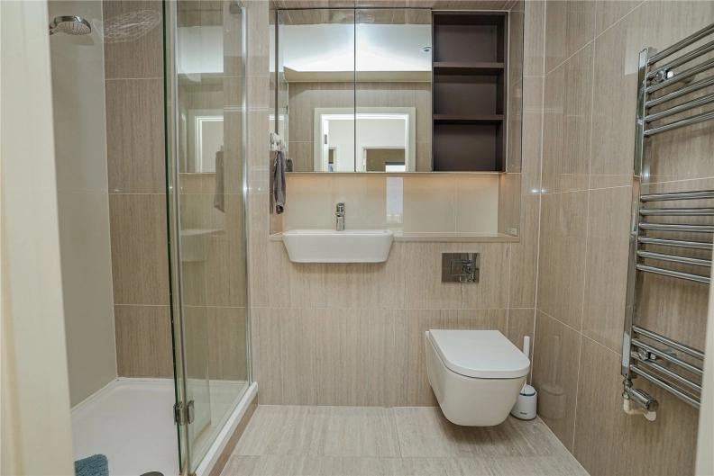 3 bedrooms apartments/flats to sale in Thunderer Walk, Woolwich-image 9