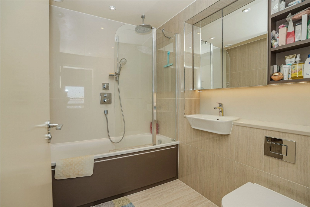 3 bedrooms apartments/flats for sale in Thunderer Walk, Woolwich - SE18 view 5