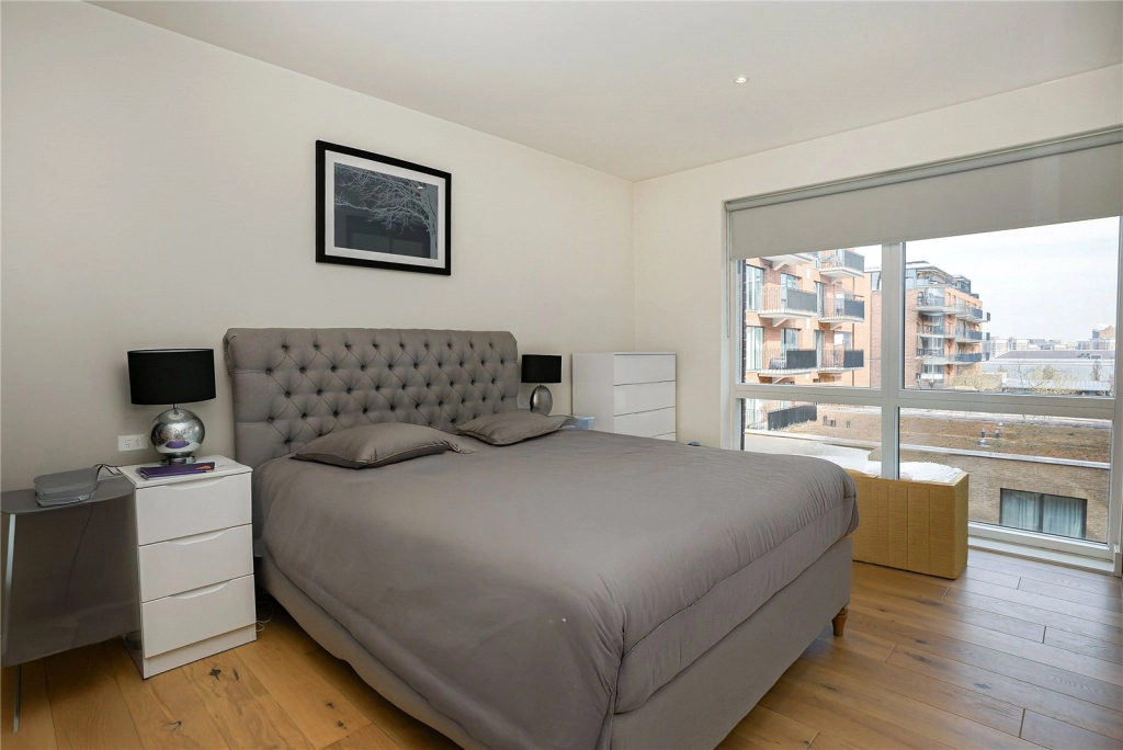 3 bedrooms apartments/flats for sale in Thunderer Walk, Woolwich - SE18 view 4