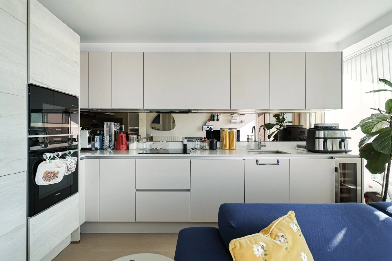 2 bedrooms apartments/flats to sale in Brigadier Walk, Woolwich-image 4