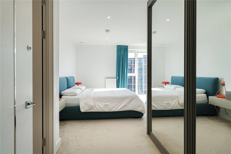 2 bedrooms apartments/flats to sale in Brigadier Walk, Woolwich-image 5