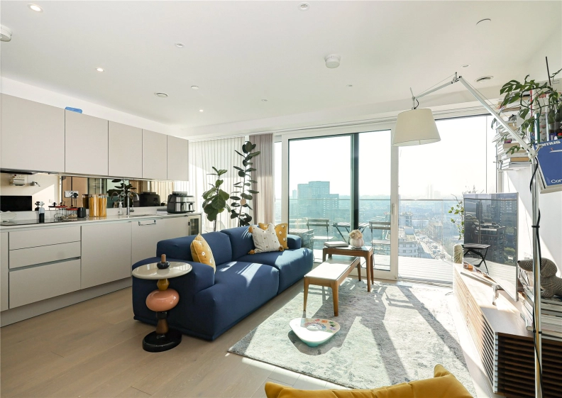 2 bedrooms apartments/flats to sale in Brigadier Walk, Woolwich-image 3