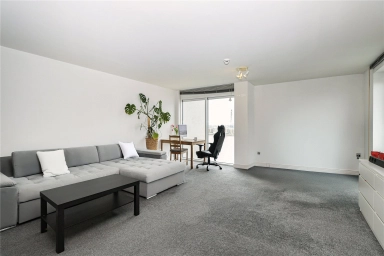Erebus Drive, Woolwich SE28 image 1