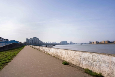 Erebus Drive, Woolwich SE28 image 9