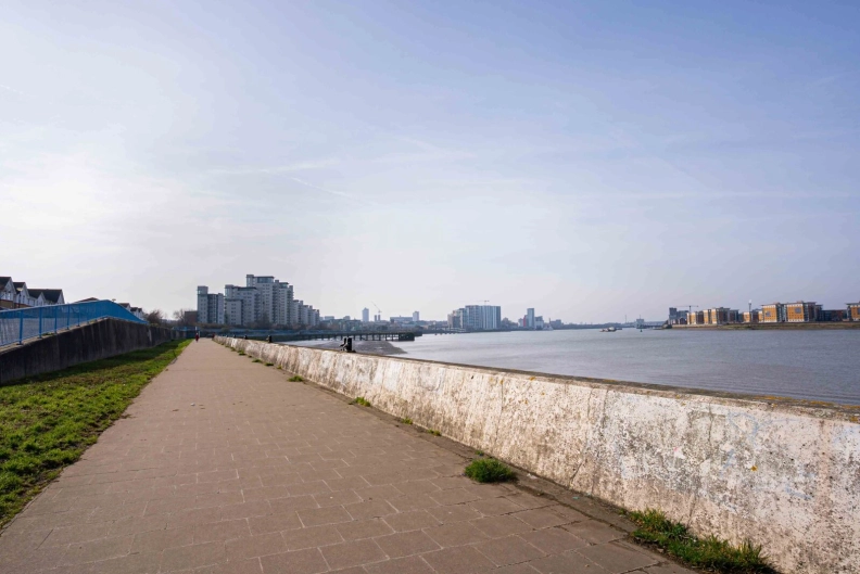 2 bedrooms apartments/flats to sale in Erebus Drive, Woolwich-image 9
