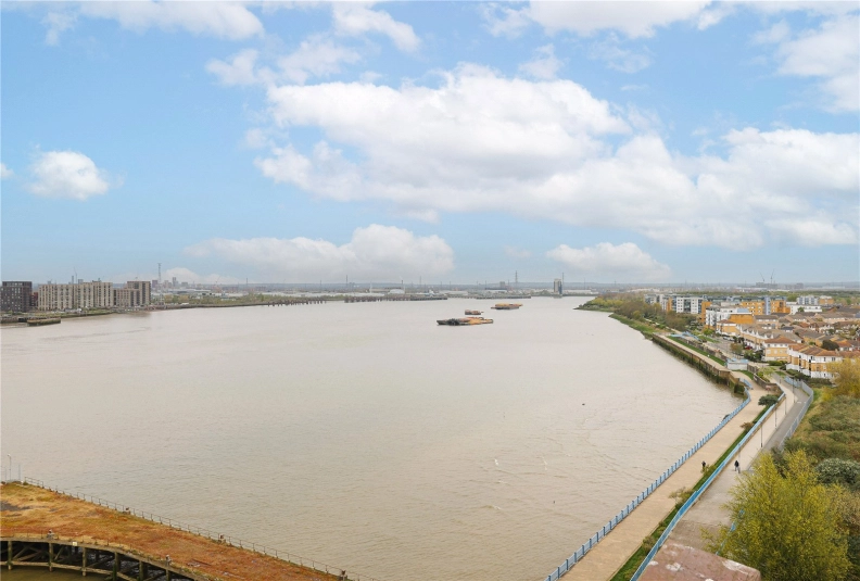 2 bedrooms apartments/flats to sale in Erebus Drive, Woolwich-image 10
