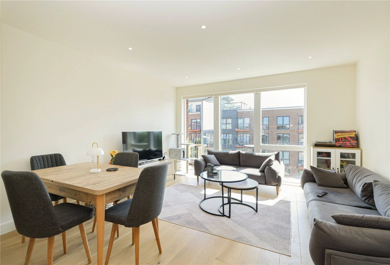 2 bedrooms apartments/flats to sale in Thunderer Walk, Woolwich-image 1