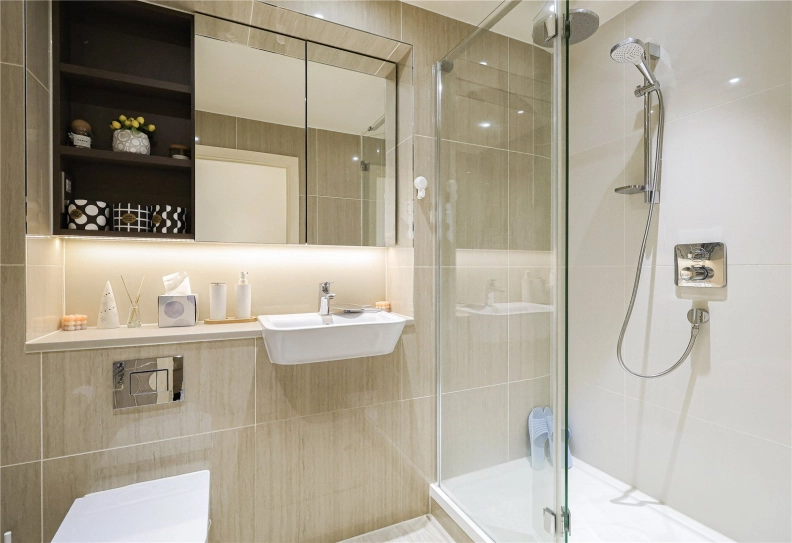 2 bedrooms apartments/flats to sale in Thunderer Walk, Woolwich-image 11