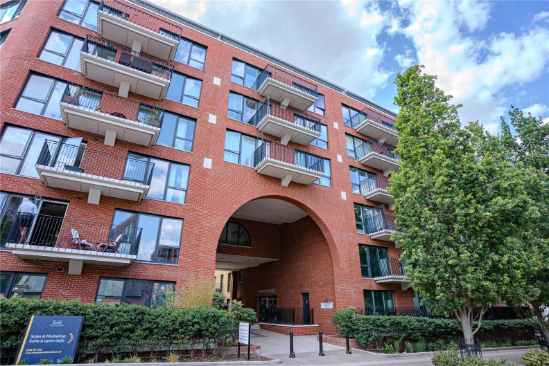 2 bedrooms apartments/flats to sale in Thunderer Walk, Woolwich-image 1