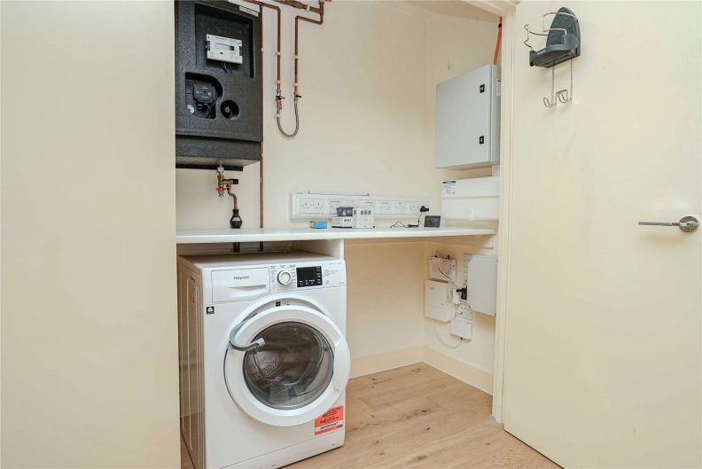 2 bedrooms apartments/flats to sale in Thunderer Walk, Woolwich-image 16