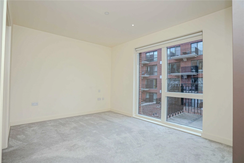 2 bedrooms apartments/flats to sale in Thunderer Walk, Woolwich-image 4