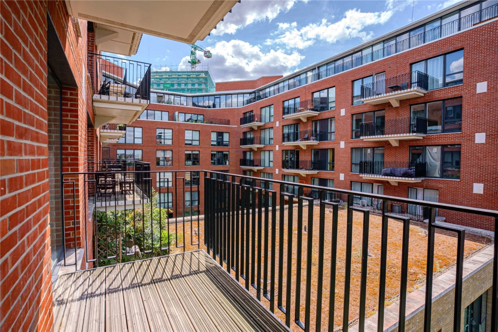 2 bedrooms apartments/flats for sale in Thunderer Walk, Woolwich - SE18 view 25