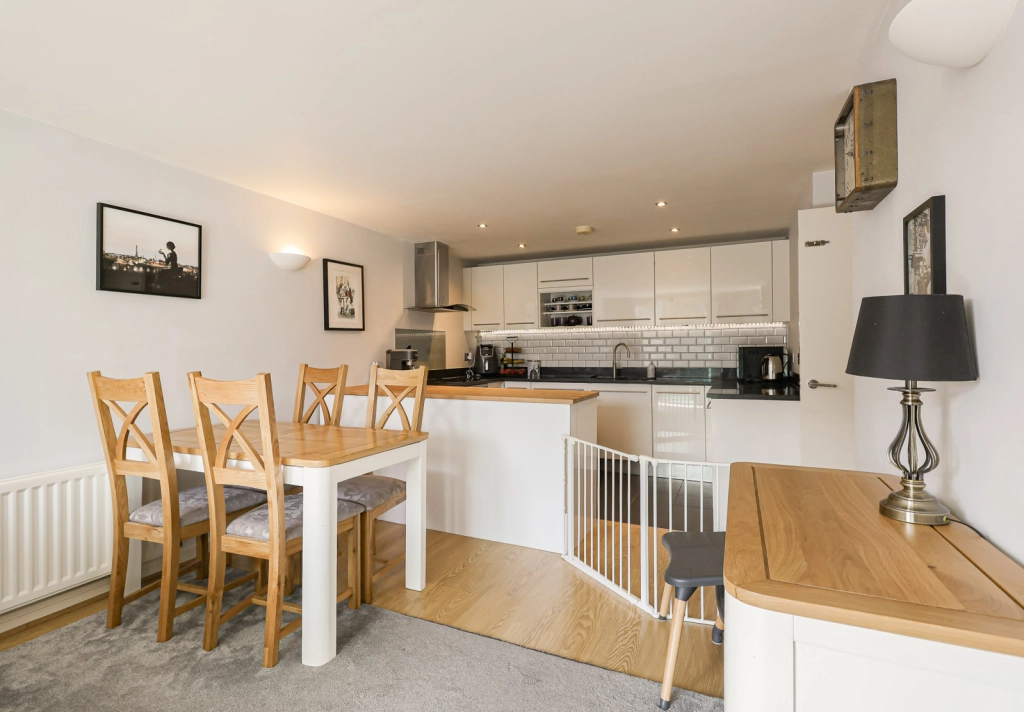 2 bedrooms apartments/flats for sale in Argyll Road, Woolwich - SE18 view 12