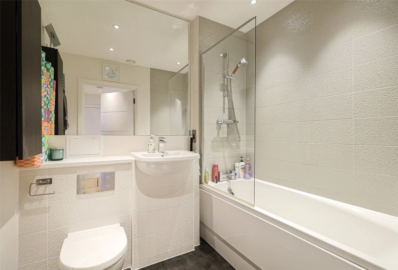 1 bedroom apartments/flats to sale in Moy Lane, Woolwich-image 6