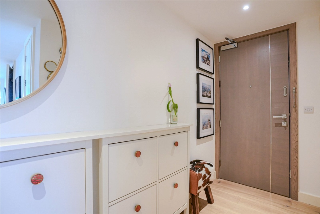 3 bedrooms apartments/flats for sale in Duke of Wellington Avenue, Woolwich - SE18 view 12