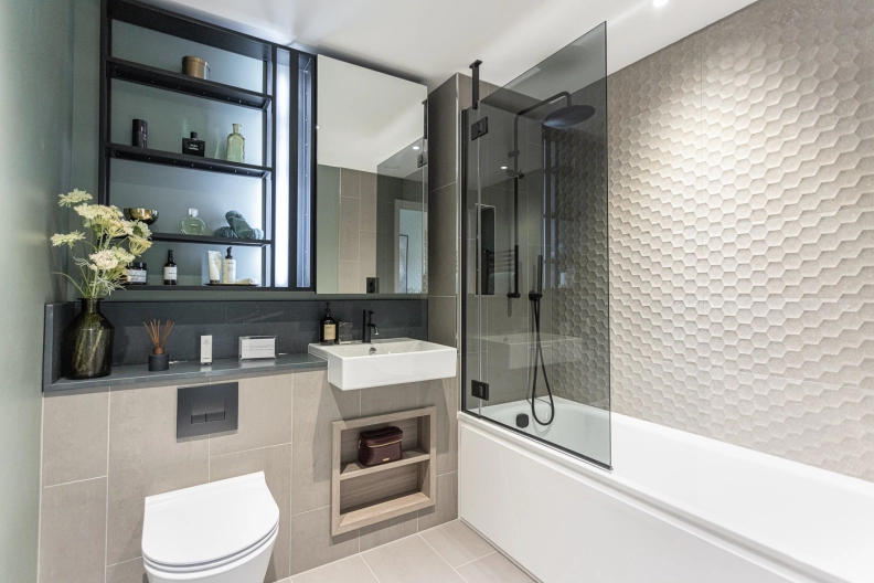 3 bedrooms houses to sale in Kidbrooke Village, Eltham-image 6
