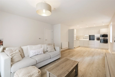 Vousden Grove, Woolwich SE28 image 3